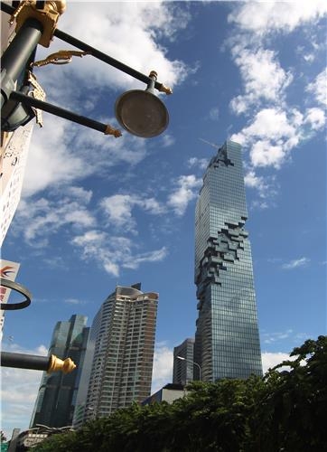 <르포> 방콕에 우뚝선 '기묘한' 태국 최고층 랜드마크 마하나꼰 - 2