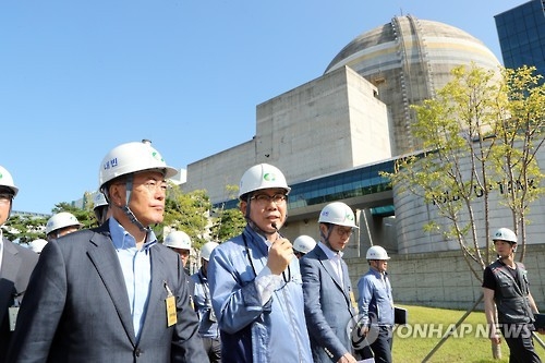 <규모 5.8 지진> 野주자들 원전 찾아…안전 확보 한목소리(종합) - 1
