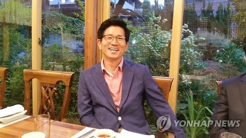 김문수, 대선출마 사실상 공식화…"여러 가지 준비" - 1