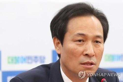 우상호 "우병우, 운영위 국감 불출석한다면 책임 묻겠다" - 1