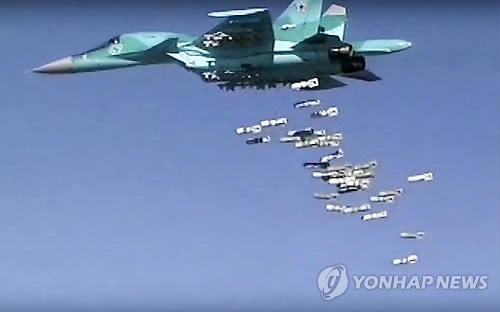 시리아를 폭격하는 러시아 전술폭격기 수호이-34