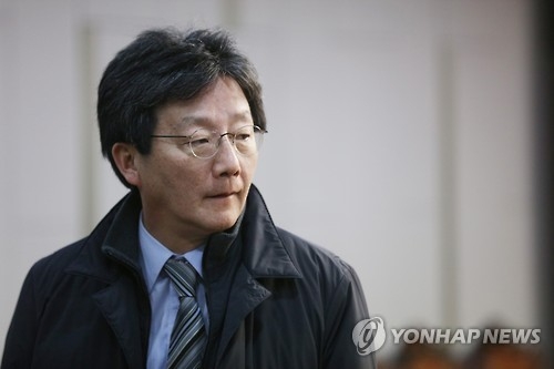 유승민 "원내대표·비대위원장 선출 결과 보고 탈당 여부 결심" - 1