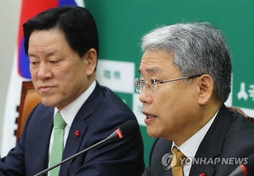 거세지는 '빅텐트론'…안철수 '선긋기'에 반기문 선택은 - 2