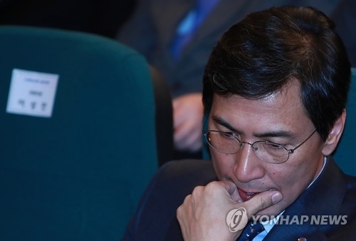 안희정, 이재용 영장기각에 "사법부 판단 존중" - 1