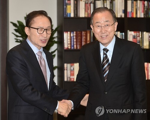 MB, 귀국인사 온 반기문에 "파이팅"…30분간 면담 - 2