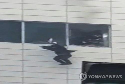 화재현장, 필사의 탈출