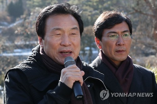 손학규 "특검연장 무산되면 '先총리교체' 반대한 문재인 책임" - 1