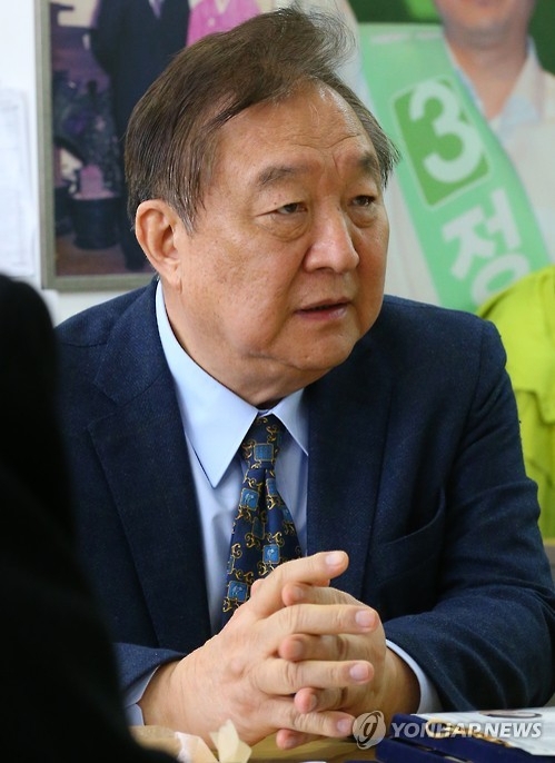 정대철 "안철수, 안보 문제에 보수적 색깔 띠겠다고 말해" - 1