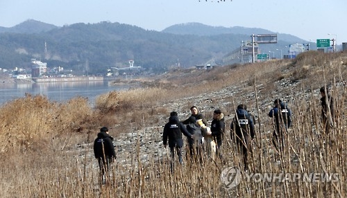 금강하굿둑에서 진행된 현장검증