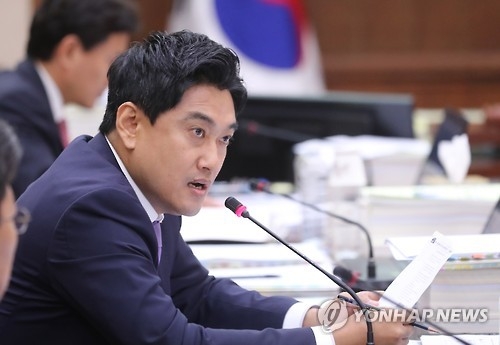 바른정당, 우병우 영장기각에 "면죄부 준 것 아니다" - 1