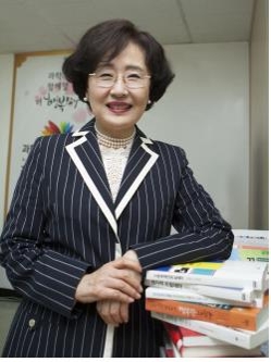 김명자 과총 신임 회장.