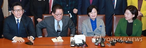 박지원, '특검연장 불발 책임론' 놓고 추미애·심상정과 '설전' - 1
