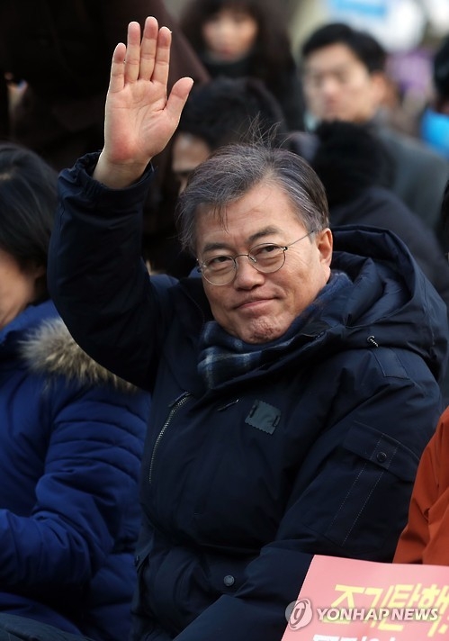 文, 외부행사 줄이고 경제대책단 띄우고…'정중동' 행보 - 1