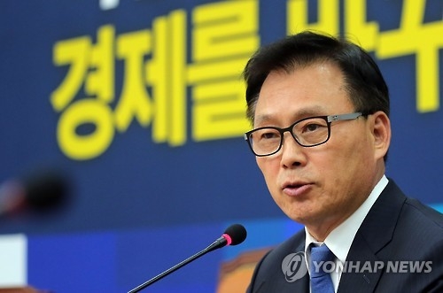 文측 "박 前대통령, 불복이라면 국기문란…입장 밝혀야" - 1