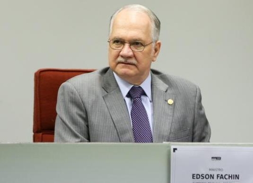 부패수사의 대법원 주심 재판관인 에지손 파킨 대법관