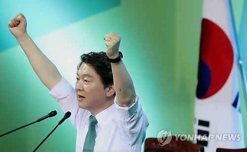 '이미지 업' 文-安…TV토론·유세현장서 '시선강탈' 경쟁 - 2