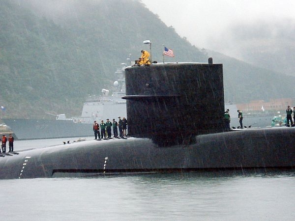 핵추진 잠수함 미시간호[미 해군 홈피]