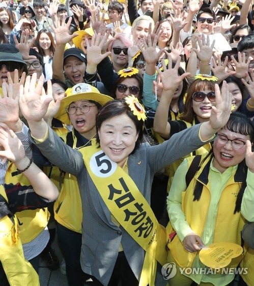 망가진 목·만신창이 손…대선후보들 "막바지 컨디션 사수하라" - 5