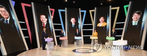 대선후보들, 마지막 TV토론서 '프레임 전쟁'…복지·교육 공방 - 1