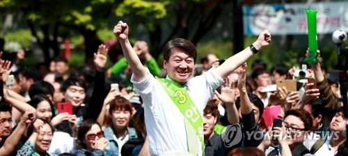 安 찬조연설 나선 신용현 "安 허세없이 진심 이야기하는 사람" - 2