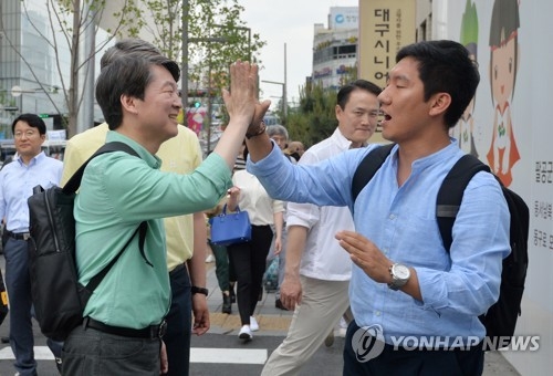安 "劉·沈과도 함께 하겠다"…'국민에 의한 단일화' 승부수(종합) - 2