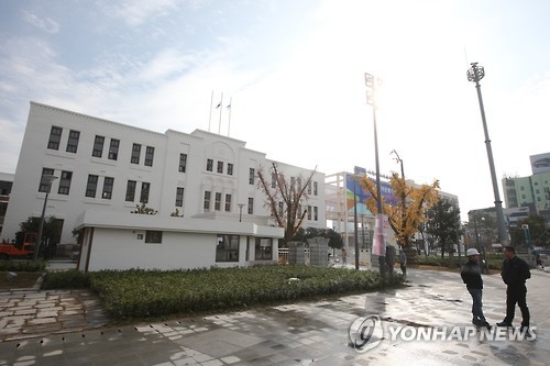 민주평화교류원 들어선 옛 전남도청(자료)