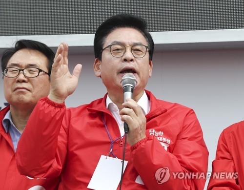 정우택 "文, '패륜집단' 망언 사죄해야…준용씨, 아빠 안돕나" - 1