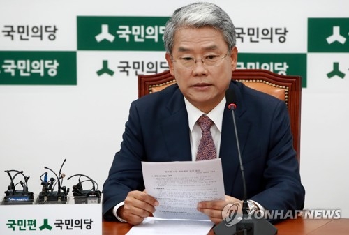 국민의당, 비대위원장 '안갯속'…원로들 '정대철카드'도 변수 - 1