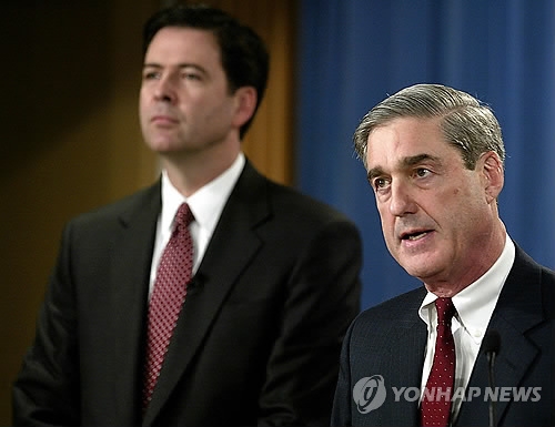 로버트 뮬러 특검과 제임스 코미 전 FBI 국장