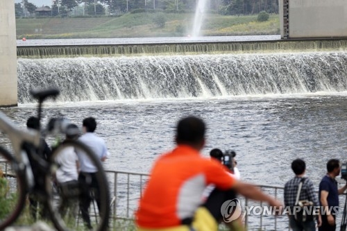 공주보 수문 개방