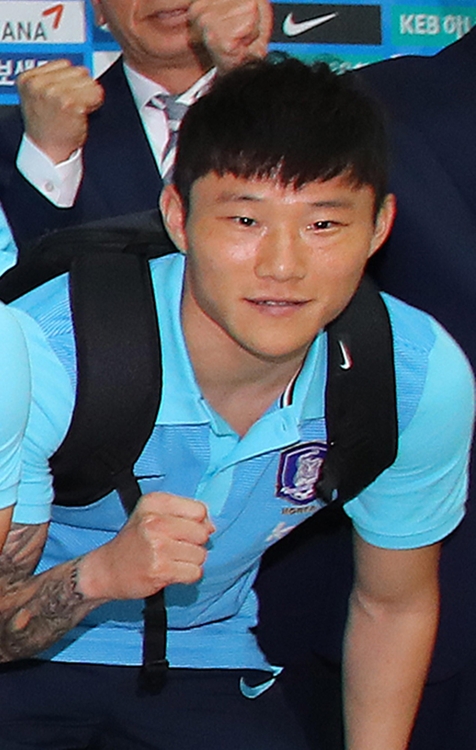 대표팀에 처음 합류한 황일수가 화이팅을 하는 모습.