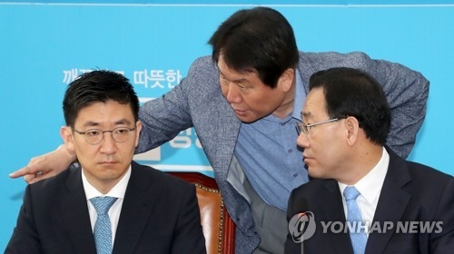 '반대하되 파행은 NO'…바른정당, '합리적 보수'로 차별화 - 1