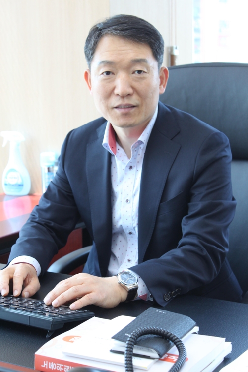 이철우 초대 울산지방노동위원장