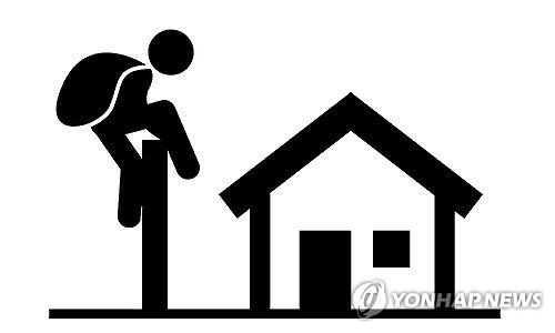상가·식당 돌며 32차례 800만원 턴 20대 구속 - 1