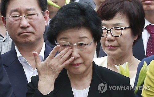 한명숙, 내일 새벽 만기 출소…秋 "기소도 재판도 잘못" - 1
