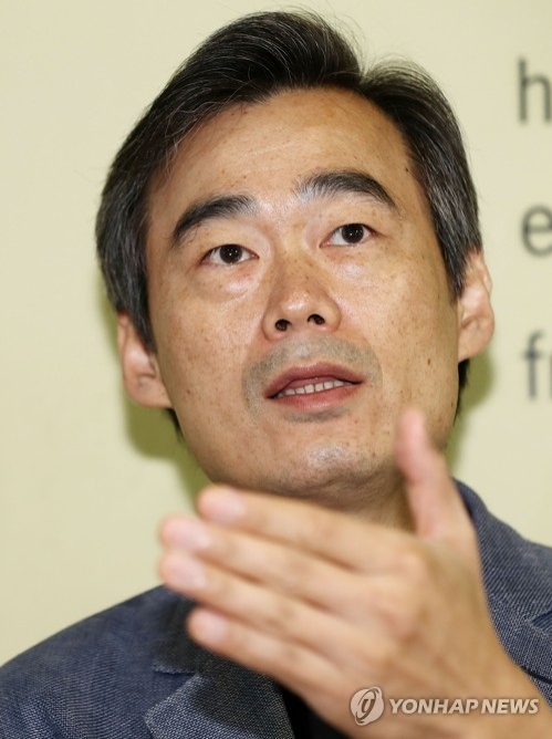 첼리스트 양성원 "바흐 연주할 땐 발가벗은 느낌" - 3