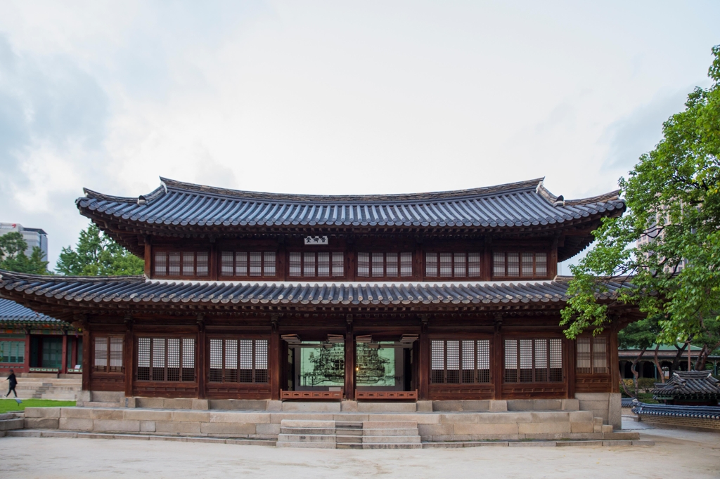 권인호 '시작점의 풍경'이 설치된 석어당