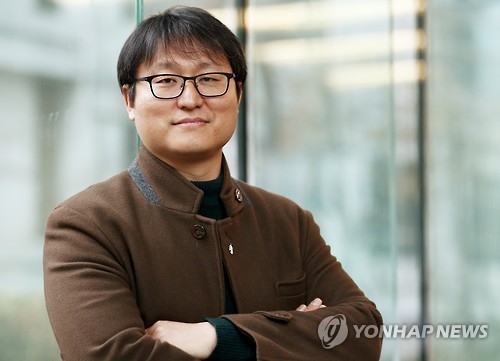 영화 '귀향, 끝나지 않은 이야기'의 조정래 감독