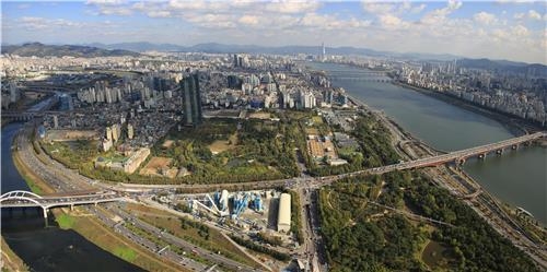 서울숲 일대와 레미콘 공장 (연합뉴스 자료 사진)