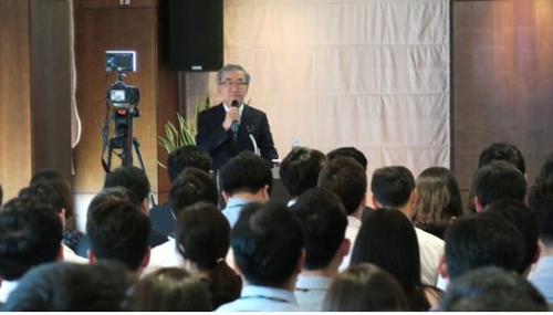 'CEO 현안 설명회'에서 발언하는 유창근 현대상선 사장