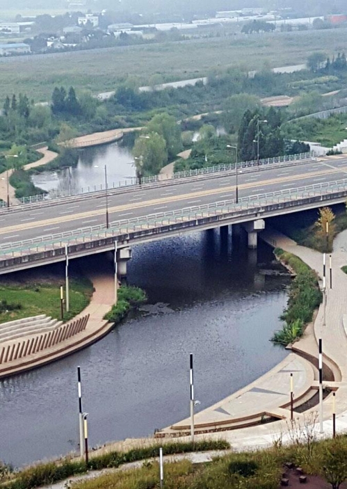 일산 한류월드 수변공원내 하천
