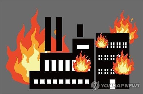 증평 전자 부속품 공장서 불…근로자 1명 부상 - 1