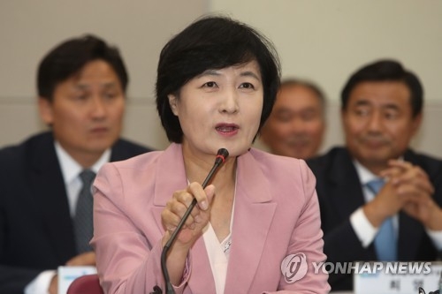 秋 홈쇼핑서 산 '1+1 정장' 화제…"알뜰한 당신" - 2