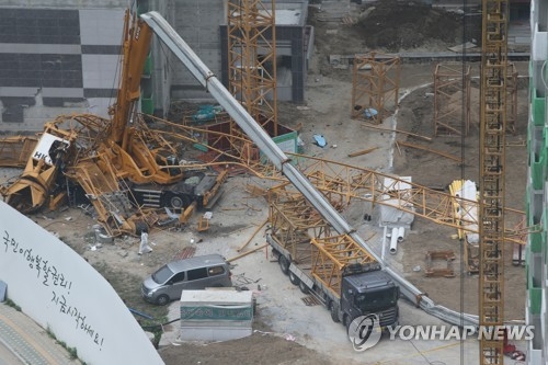 무너진 타워크레인