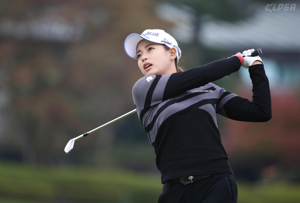 무명 반란을 노리는 김혜선.(KLPGA 제공)