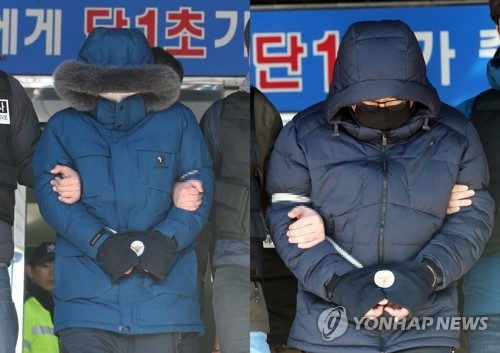 영장기각된 관리인(오른쪽)과 건물주(왼쪽).