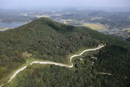 충남 예산 봉수산 임존성 전경