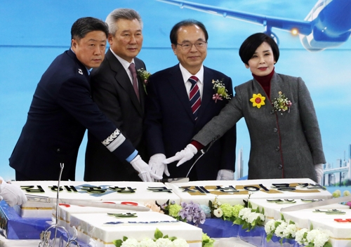 1천만 달성 기념 케이크 커팅식