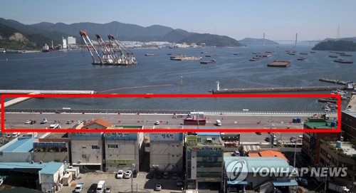 마산항 방재언덕(붉은 선 안)