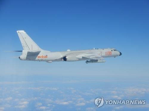 창젠 20 순항미사일 탑재한 중국 H-6K 폭격기